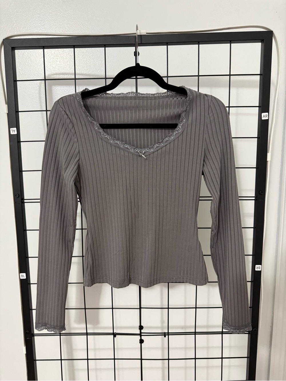 Vintage Ribbed Scoop Neck Long-Sleeve Top - Gray